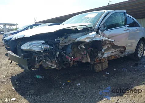 2012 Chrysler 200 Touring из США, поврежденный, VIN 1C3CCBBB1CN127687